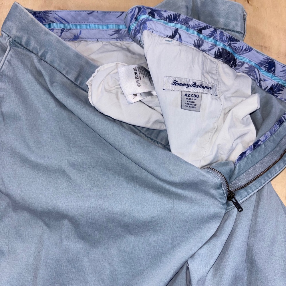 Tommy Bahama Boracay Mens 42x30 Light Blue Stretch Cotton Sateen Chino Pants